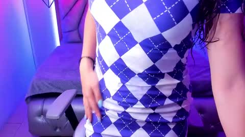 sweet_venus4 online show from December 2024 06:53:01 PM