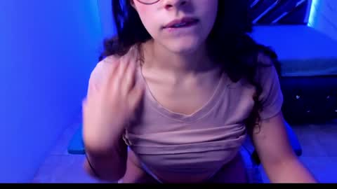 sweet_venus4 online show from January 2025 06:37:02 PM