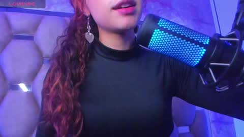 sweet_venus4 online show from March 2025 02:18:02 PM