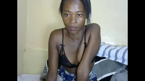 LIANAH online show from January 2025 10:12:01 PM