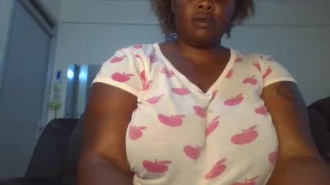 Snapshot of sweetbaby46 chatting on October 2025 09:07:02 AM sweetbaby46 online show from October 2025 09:07:02 AM