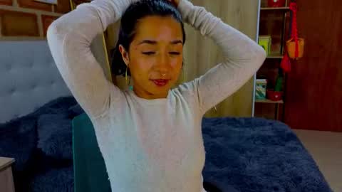 Bella Paz online show from September 2025 03:28:02 PM