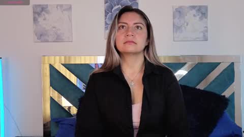Cinthia online show from September 2025 01:03:01 PM