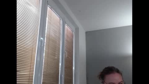 Sweetboobs85h online show from February 2025 09:20:02 AM