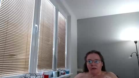 Sweetboobs85h online show from February 2025 01:16:01 PM
