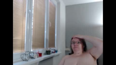 Sweetboobs85h online show from February 2025 03:08:01 PM