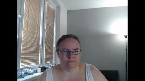 Sweetboobs85h online show from October 2025 08:23:02 AM