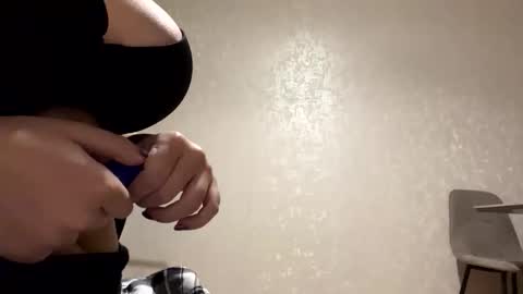 sweetch3rry11 online show from November 2025 02:41:02 PM