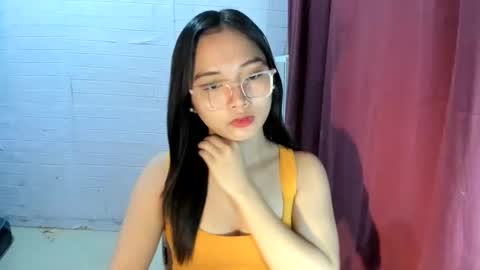 Snapshot of sweetcummer27 chatting on October 2025 05:25:02 PM SOPHIA online show from October 2025 05:25:02 PM