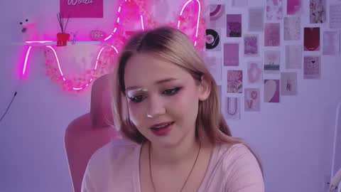 Lane online show from October 2025 08:21:02 PM