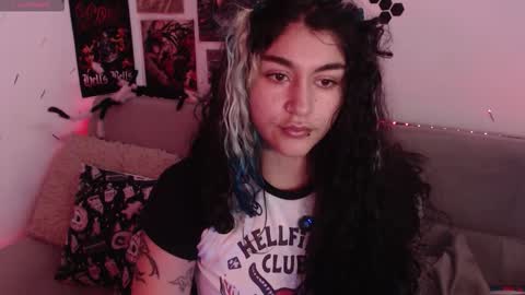 Abril online show from October 2025 03:34:02 PM