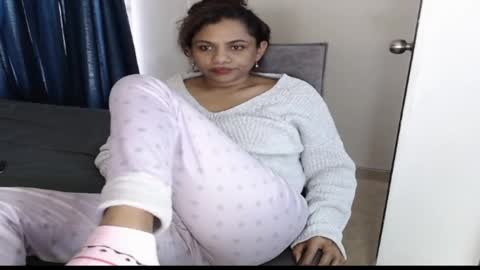 Snapshot of sweetgirlm_ chatting on October 2025 06:41:01 PM Any online show from October 2025 06:41:01 PM