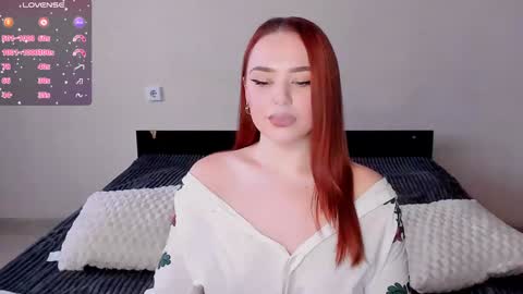 Snapshot of sweetie_candy_ chatting on December 2024 11:41:02 AM Hannah online show from December 2024 11:41:02 AM