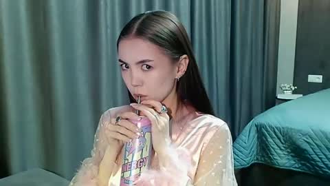 Snapshot of sweetieee_kira chatting on November 2025 09:24:01 PM sweetieee_kira online show from November 2025 09:24:01 PM