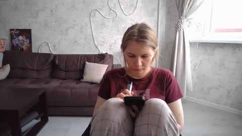 SweetieeFox online show from September 2025 06:24:01 AM