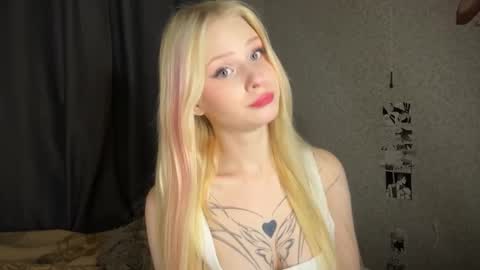 Snapshot of sweetielis chatting on December 2024 04:01:02 AM sweetie Lisa3 online show from December 2024 04:01:02 AM