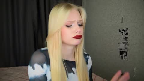 Snapshot of sweetielis chatting on January 2025 03:09:01 PM sweetie Lisa3 online show from January 2025 03:09:01 PM