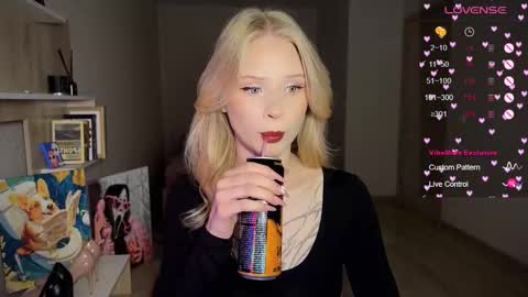 Snapshot of sweetielis chatting on September 2025 02:32:01 PM sweetie Lisa3 online show from September 2025 02:32:01 PM