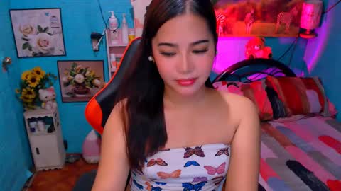 Nicole online show from January 2025 02:48:01 AM