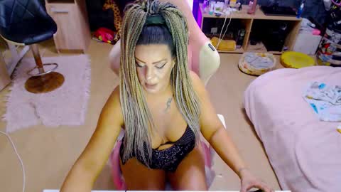 Snapshot of sweetjess022 chatting on September 2025 10:48:02 PM jessica online show from September 2025 10:48:02 PM