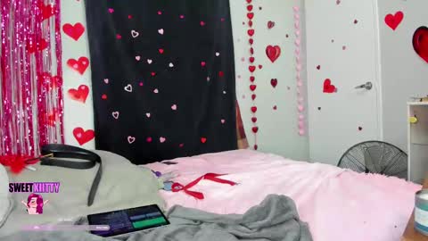 Snapshot of sweetkiitty3 chatting on February 2025 09:44:01 AM Jazzy online show from February 2025 09:44:01 AM