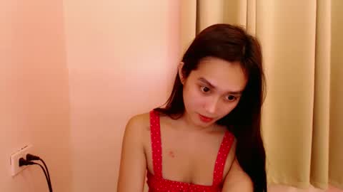 Leah online show from December 2024 04:18:01 PM