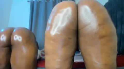 sweetlight_pie online show from September 2025 01:49:01 AM