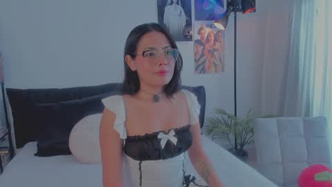 Lizzy online show from January 2025 07:09:02 PM
