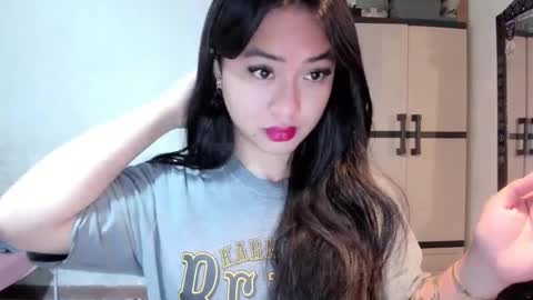 Zoe online show from March 2025 10:27:02 PM