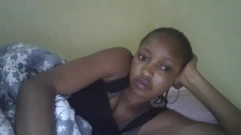 sweetmama06 online show from October 2025 01:59:02 AM