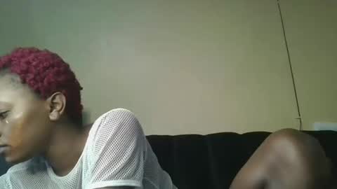 sweetmama06 online show from October 2025 11:28:01 AM