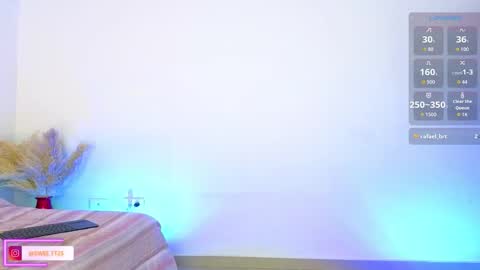 Snapshot of sweetmia_25 chatting on November 2025 08:42:02 PM MIA online show from November 2025 08:42:02 PM