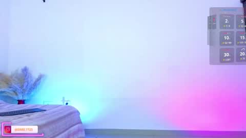 Snapshot of sweetmia_25 chatting on November 2025 08:41:02 PM MIA online show from November 2025 08:41:02 PM