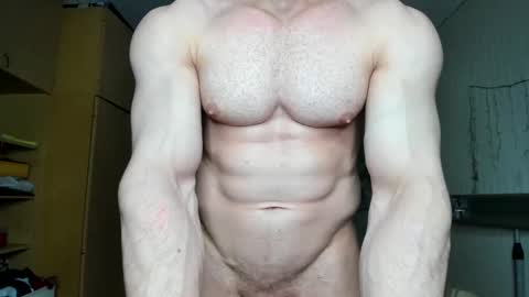 Snapshot of sweetmuscles_boy chatting on February 2025 04:59:01 PM Lorenzo online show from February 2025 04:59:01 PM