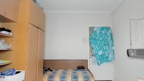 Snapshot of sweetmuscles_boy chatting on March 2025 07:53:01 AM Lorenzo online show from March 2025 07:53:01 AM