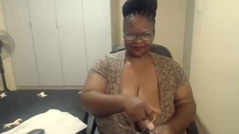 sweetnoziexxx online show from February 2025 09:00:01 AM