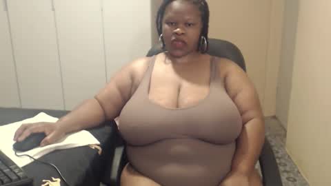Snapshot of sweetnoziexxx chatting on October 2025 03:31:02 AM sweetnoziexxx online show from October 2025 03:31:02 AM