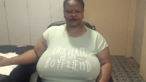 Snapshot of sweetnoziexxx chatting on November 2025 05:07:02 AM sweetnoziexxx online show from November 2025 05:07:02 AM