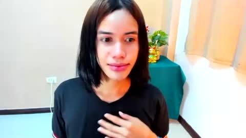 Erica   online show from November 2025 02:35:02 AM