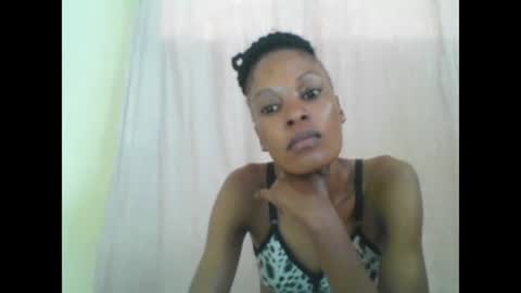 ESTHER online show from January 2025 08:56:01 AM