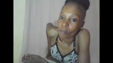 ESTHER online show from January 2025 06:54:02 PM