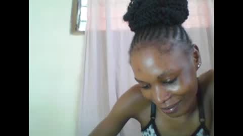 ESTHER online show from January 2025 06:31:02 AM