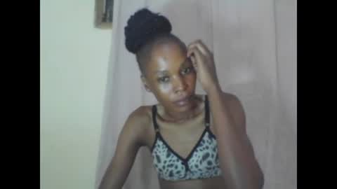 ESTHER online show from January 2025 02:18:01 AM