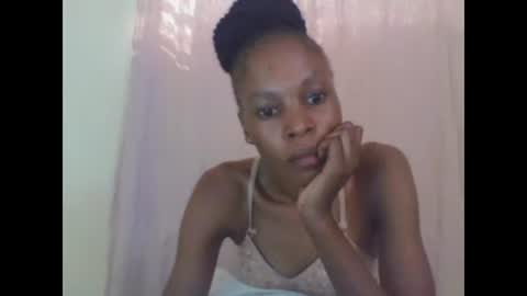 ESTHER online show from January 2025 01:03:02 PM