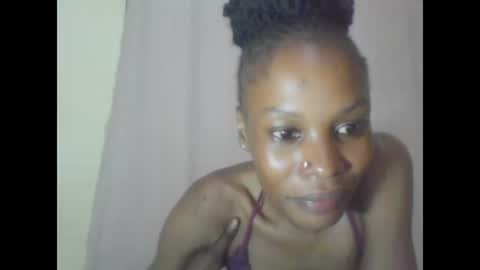 ESTHER online show from January 2025 06:46:01 PM