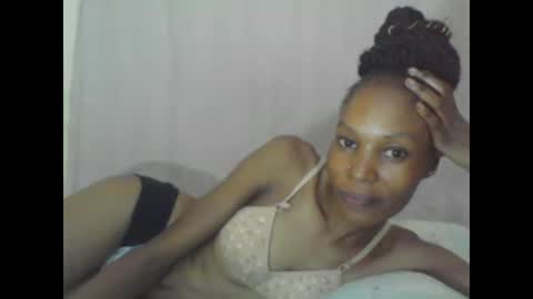 ESTHER online show from January 2025 06:27:01 PM