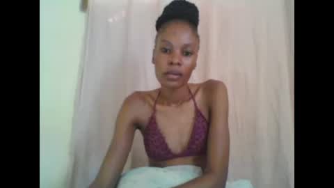 ESTHER online show from January 2025 12:40:02 PM