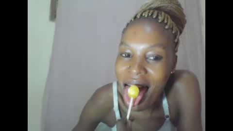 ESTHER online show from February 2025 07:00:01 PM