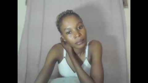 ESTHER online show from February 2025 06:59:01 PM