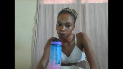 ESTHER online show from March 2025 12:54:02 PM
